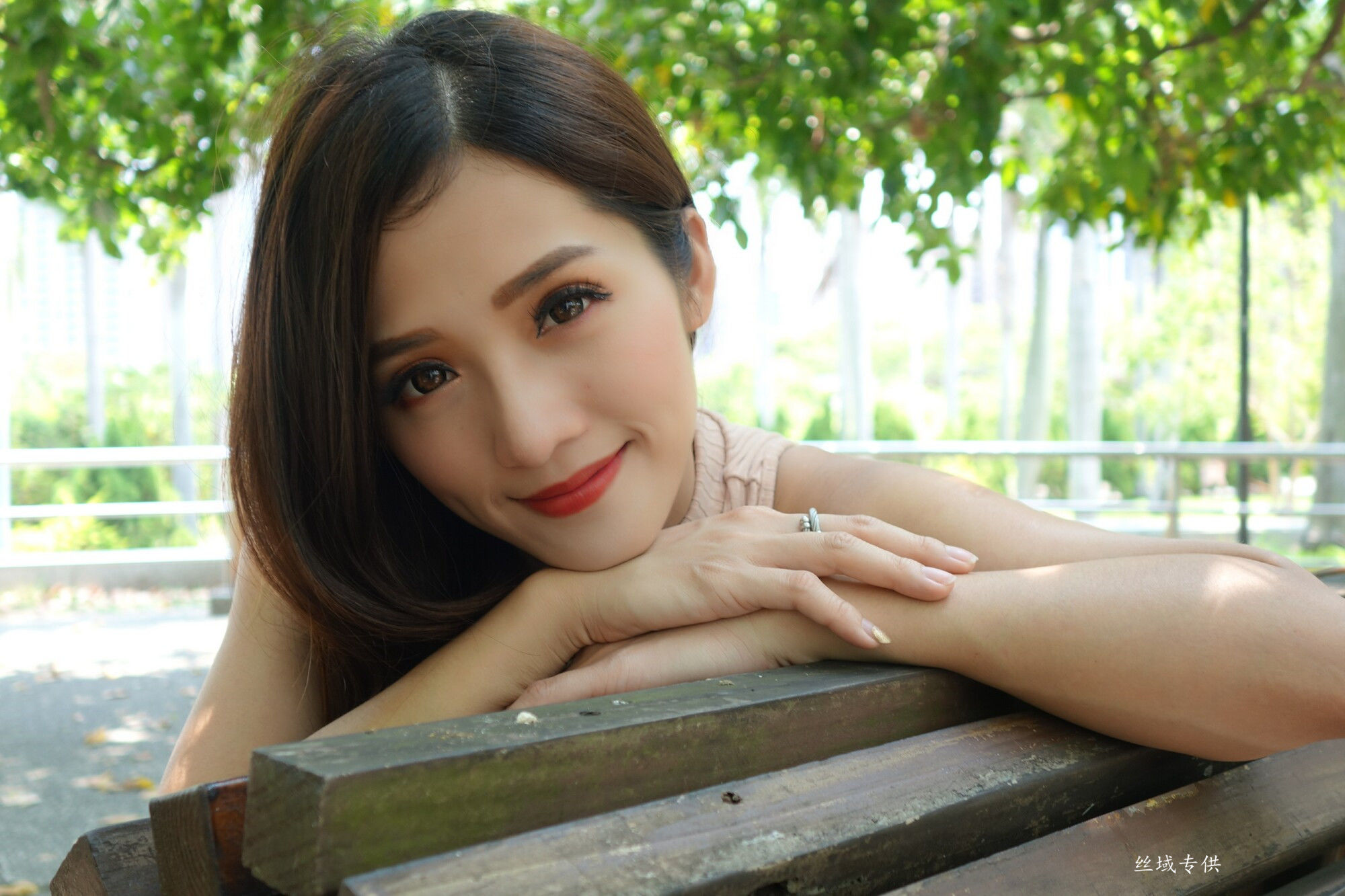 [台湾正妹] Go Go 高雄美術館 第 40 頁 No.068324